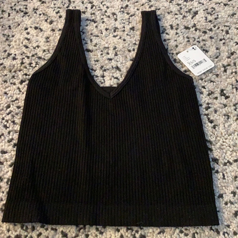 Lulu’s black cropped tank top - XS/S